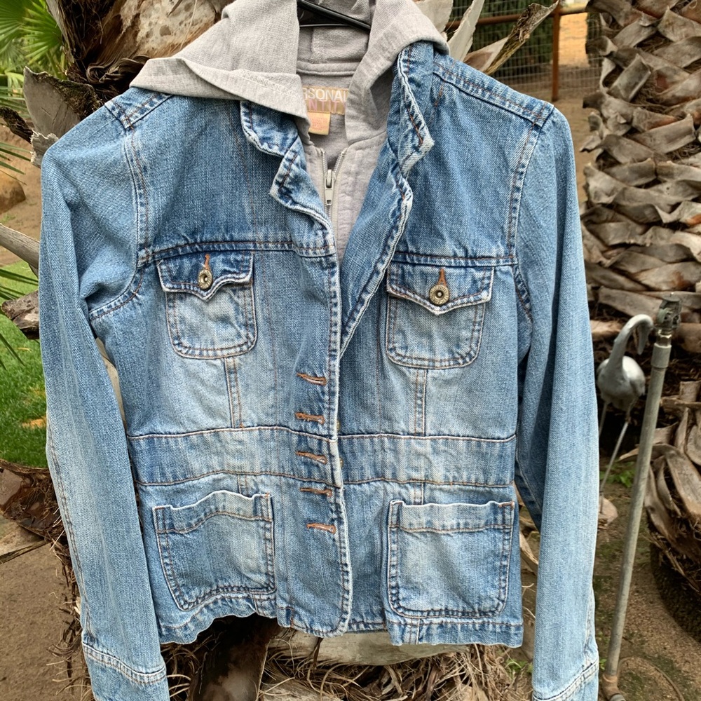 Women’s Personal Identity Hooded Jean Jacket Small